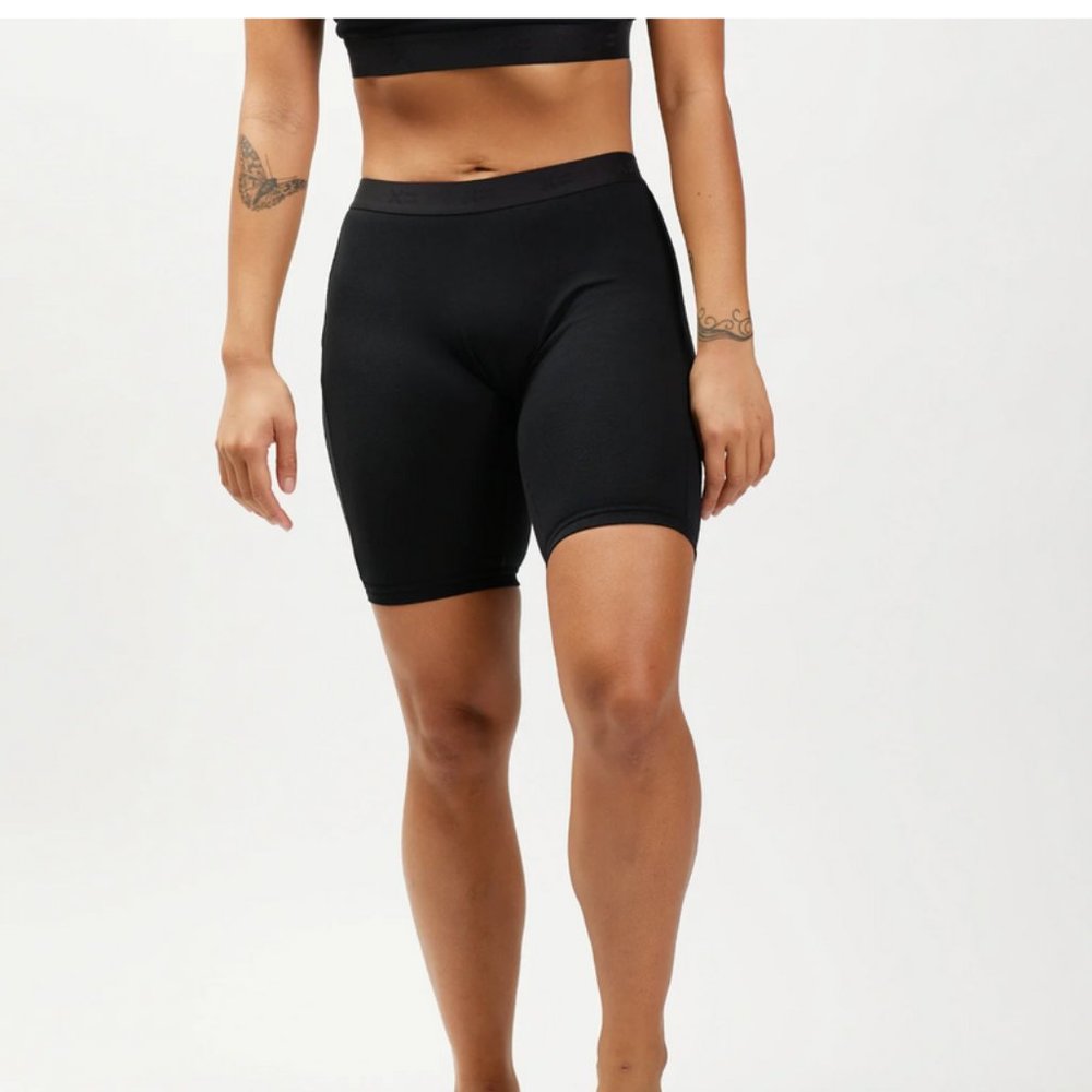 NEW size L TomboyX 9" Boxer Briefs "Black or Mint" (1pc)